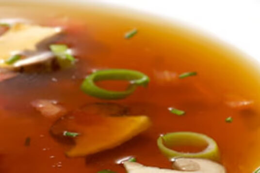 Steinpilzconsommé